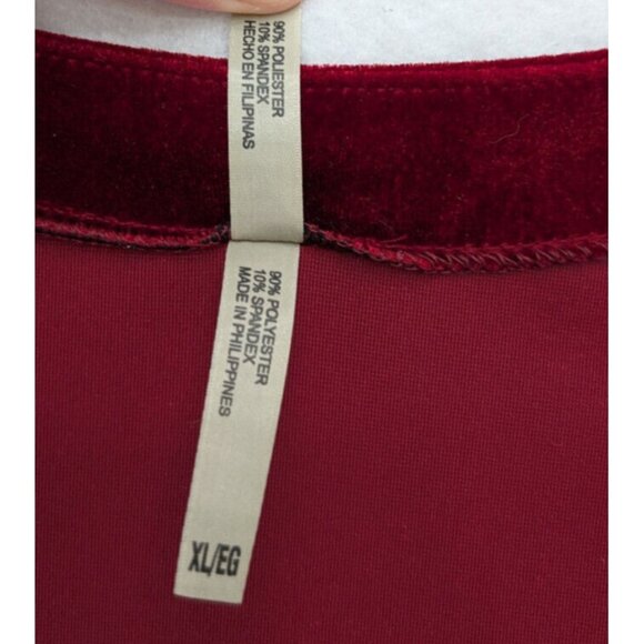 White Stag Women's Top Size XL Red Velour Velvet Textured 2-For Goth Romantic - Picture 7 of 16